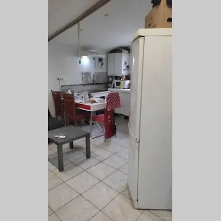 Agreable Studio Avec Jardin Au Centre Ville * Saint-Gaudens (Haute-Garonne)