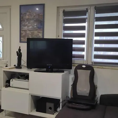Agreable Studio Avec Jardin Au Centre Ville *